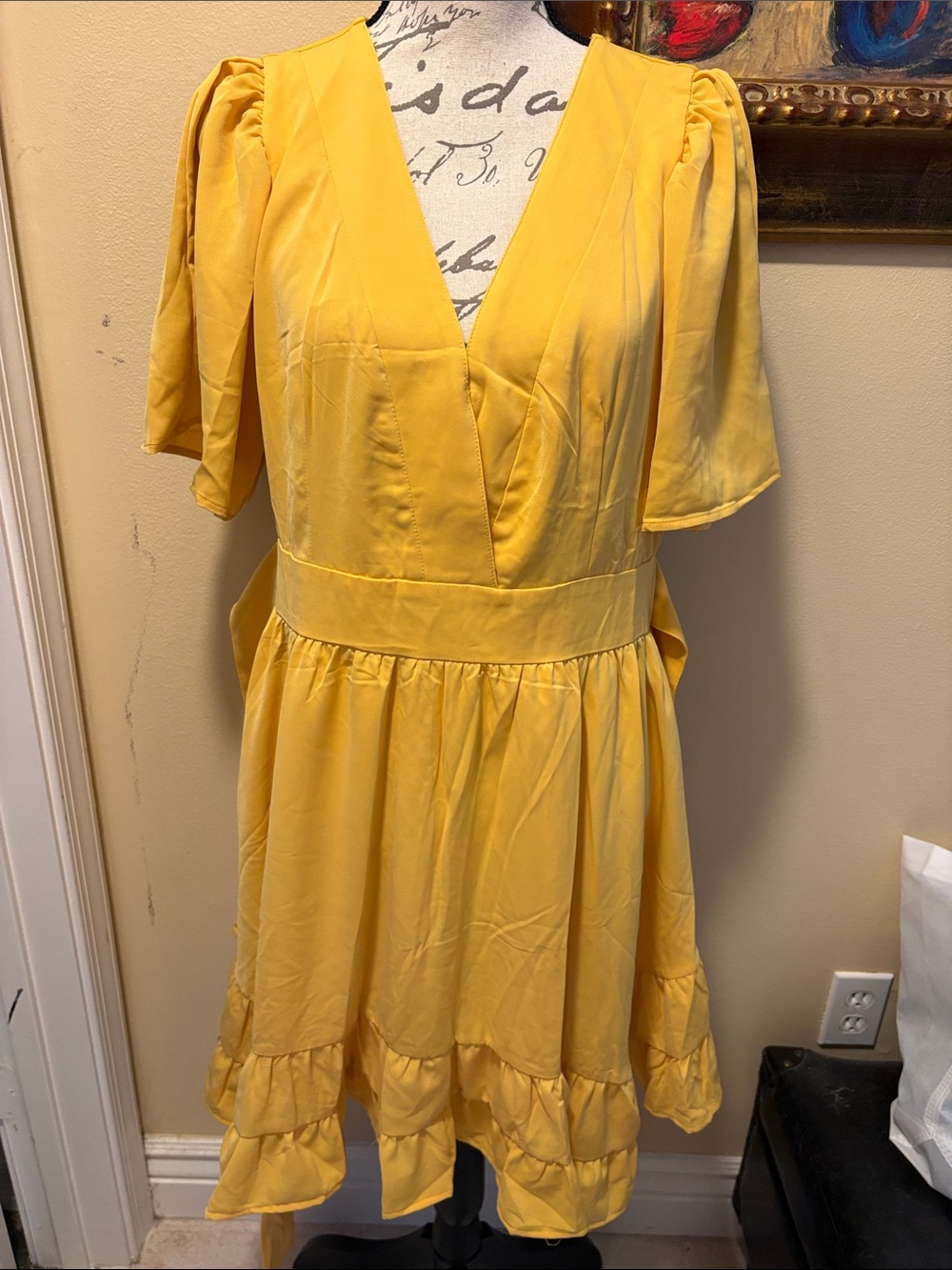 🌻Yellow V-Neck Lined Ruffle Hem cumberbund waist tie back Dress